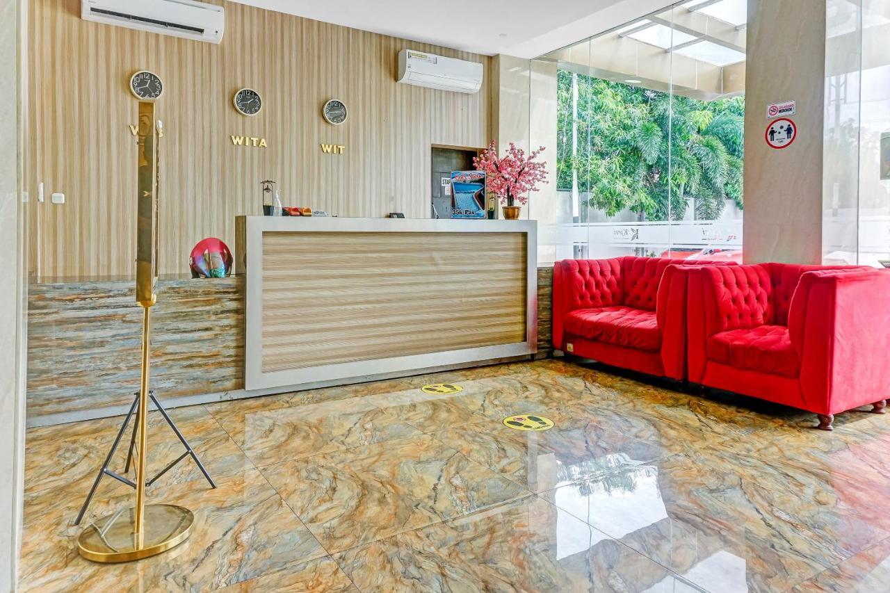 Kirei Hotel Bantaeng エクステリア 写真
